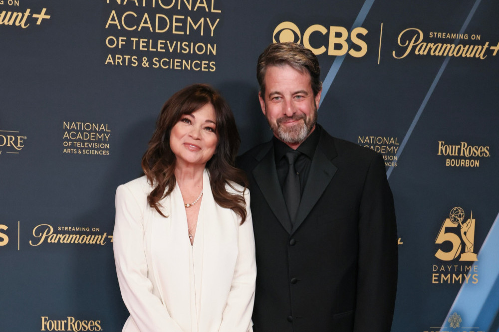 Valerie Bertinielli has been dating Mike Godnough since March
