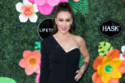 Alyssa Milano's tribute to Iris Apfel