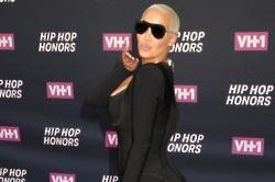 Amber Rose apologises to Julianne Hough