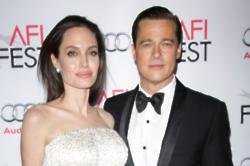 Angelina Jolie rekindles romance with Brad Pitt