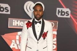 Jason Derulo is dating a mystery woman