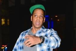 Jay-Z delays tour following arrival of twins