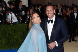 Jennifer Lopez tries not to put  'much pressure' on her relationship