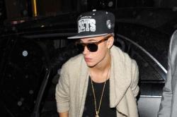 Justin Bieber Reprimanded by Record Company