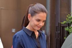 Katie Holmes Applies For Emergent Application