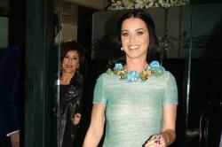 Katy Perry Signs £2m Deal for Autobiography