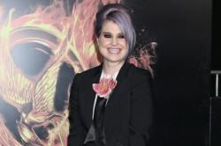 Kelly Osbourne Tweets About Bras