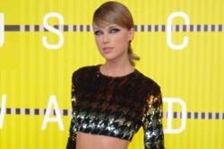 Taylor Swift 'Cautioned' Kanye West Before The Release of Famous