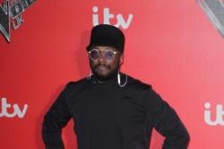 will.i.am suffers wardrobe malfunction on The Voice
