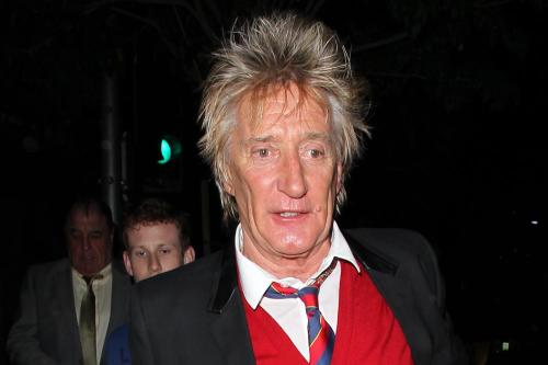 Rod Stewart's voice changed with cancer treatment