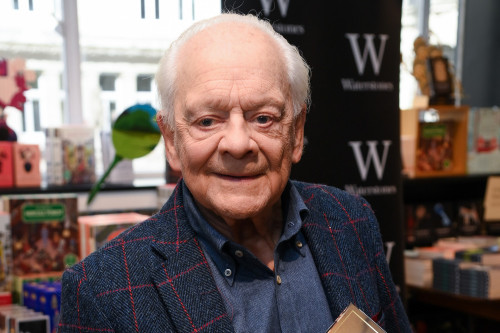 Sir David Jason felt 'jumble of emotions' after getting letter from daughter he never knew he had