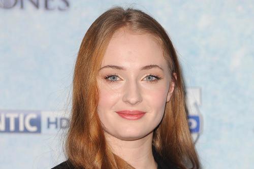 Game of Thrones' Sophie Turner Dating the Vamps Guitarist?