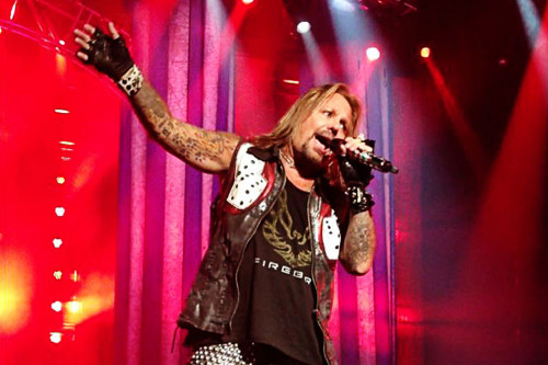 Vince Neil rushed to hospital after freak accident