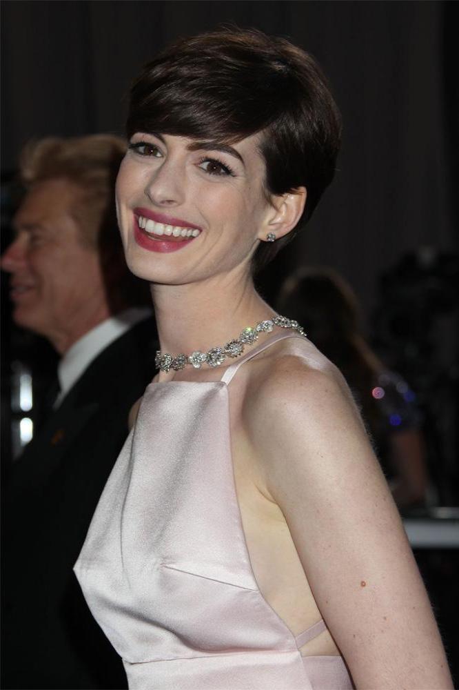 Anne Hathaway's Husband Thought Her Nipples Looked 'Pointy' At