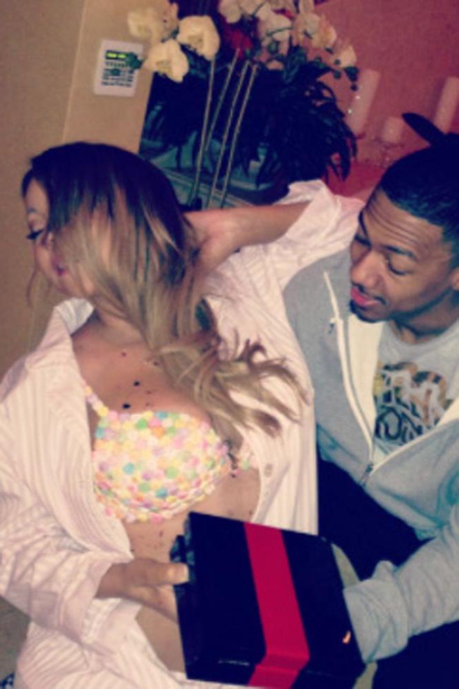 Mariah Carey and Nick Cannon (c) Instagram 