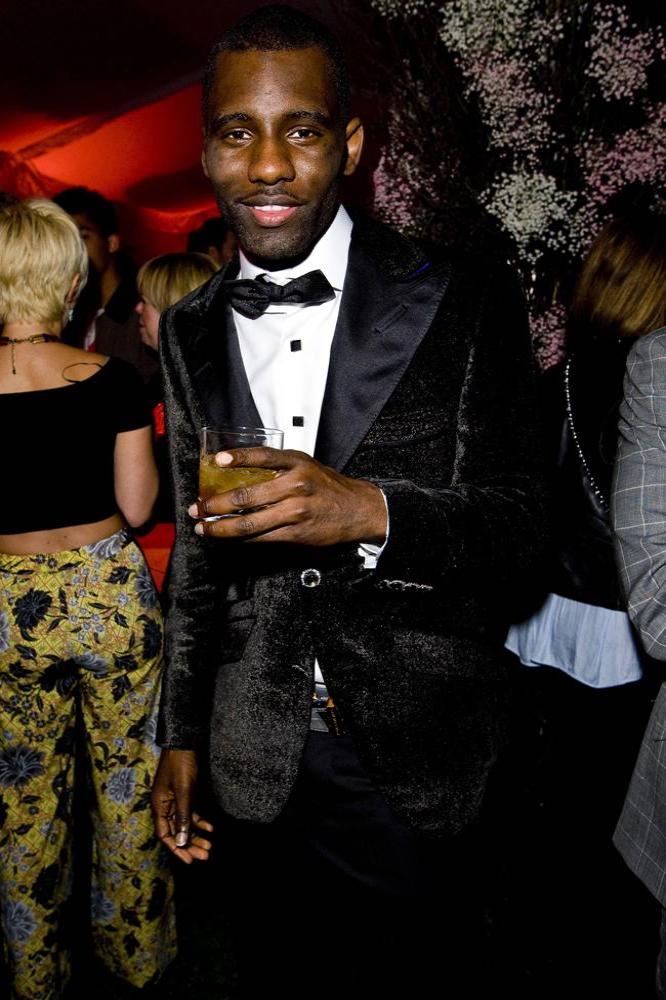 Wretch 32 drinking a DISARONNO Sour at the Glamour Women of the Year Awards