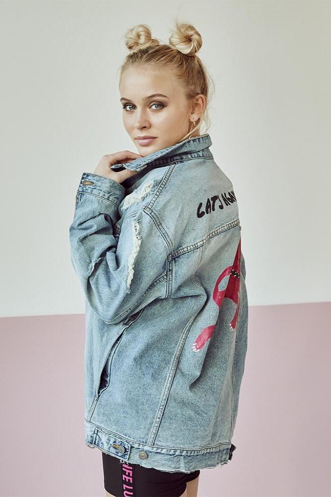 Zara Larsson launches new collection with H+M