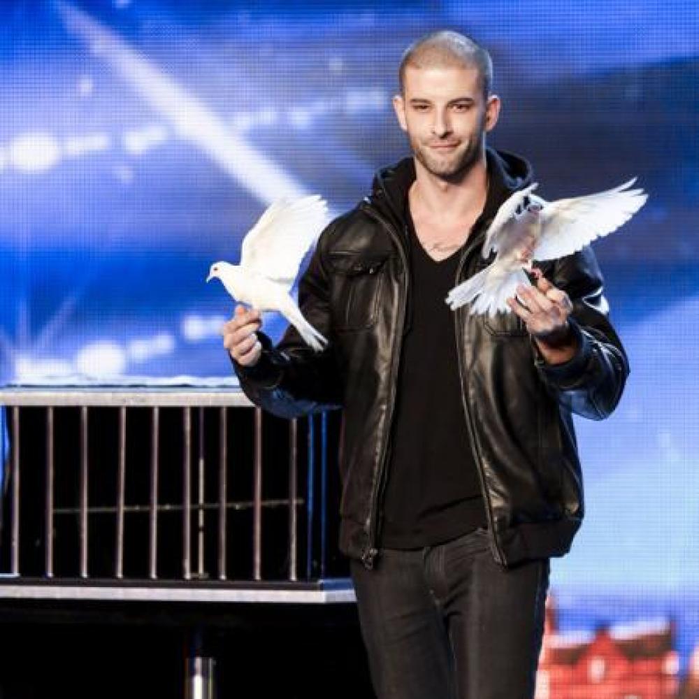 Darcy Oake