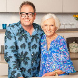 Alan Carr used to live off takeaways before Dame Mary Berry helped him out