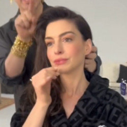Anne Hathaway reveals hack for lip plumping using a bizarre DIY tool
