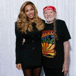 Beyonce has paid tribute to Willie Nelson