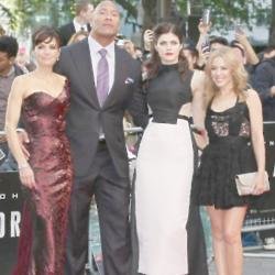 Carla Gugino with her co-stars at San Andreas world premiere