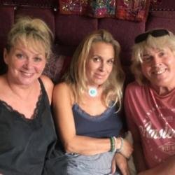 Cheryl Baker, Jay Aston and Mike Nolan (c) Twitter