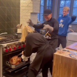 Donnie Wahlberg and Jenny McCarthy twerked while basting their Thanksgiving turkey