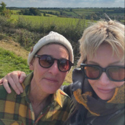 Ellen DeGeneres has poured cold water on rumours suggesting her UK farmhouse flooded