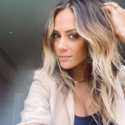 Jana Kramer (c) Instagram