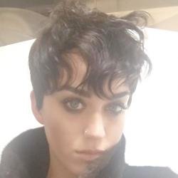 Katy Perry has cut her hair to look like Kris Jenner.