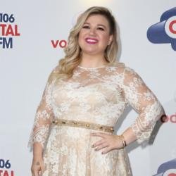 Kelly Clarkson wants Sam Smith duet