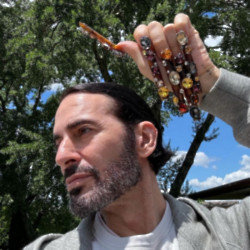 Marc Jacobs is loving his long nails