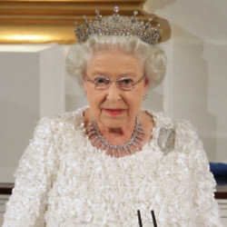 Queen Elizabeth has COVID-19