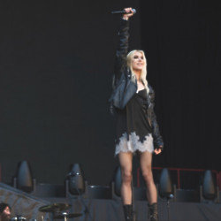 Taylor Momsen was bitten by a bat and has to have Rabies shots for two weeks