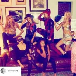 Taylor Swift's Halloween Party (c) Instagram