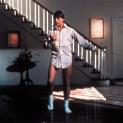 Tom Cruise showed off his Risky Business moves on a date with Heather Locklear