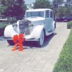 Travis Scott's gift to Kylie Jenner (c) Instagram