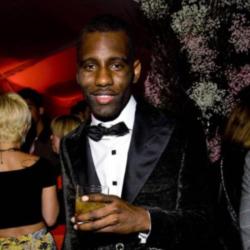 Wretch 32 drinking a DISARONNO Sour at the Glamour Women of the Year Awards