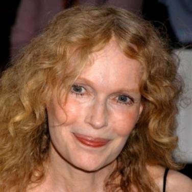 Mia Farrow And Carol Burnett among Stars set for Broadway in Love Letters