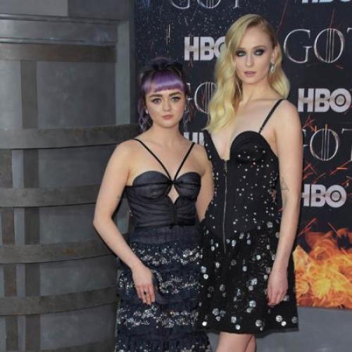 Sophie Turner and Maisie Williams Would 'Try and Kiss Each Other