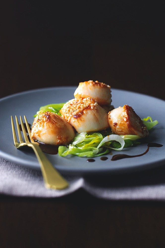Scallops with a Sesame Crust & Chocolate Dressing