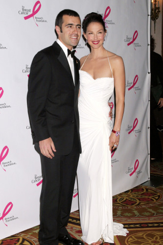 Celebrity Wedding Anniversary: Ashley Judd and Dario Franchitti 12/12/2001