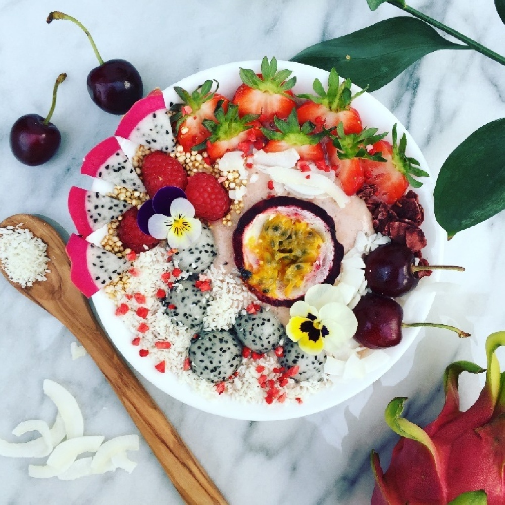 Berry Coconut Smoothie Bowl