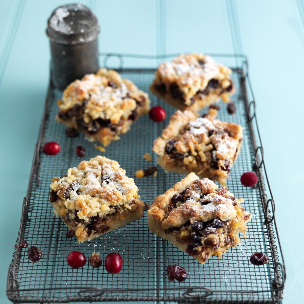 Coconut Mincemeat Streusel Bake