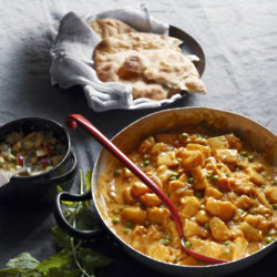 Potato, parsnip & pea curry with apple chutney