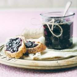 Apple and blackcurrant jam