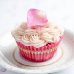 Beetroot & Vanilla Cup Cakes