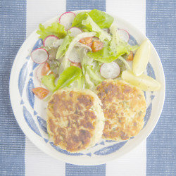 Crab Cakes With Spring Onion And Fennel