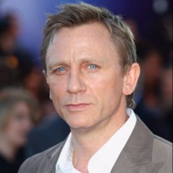 Daniel Craig